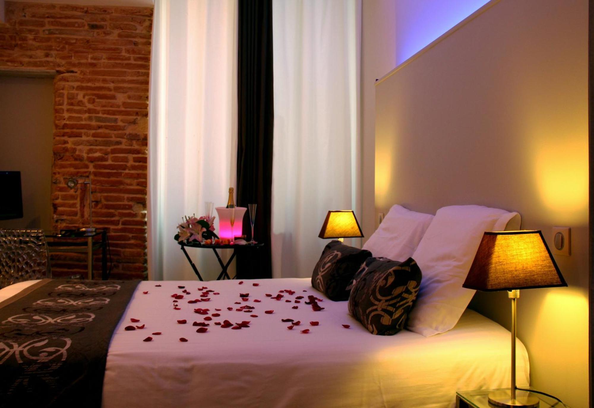 Hotel Des Arts Tolosa Esterno foto